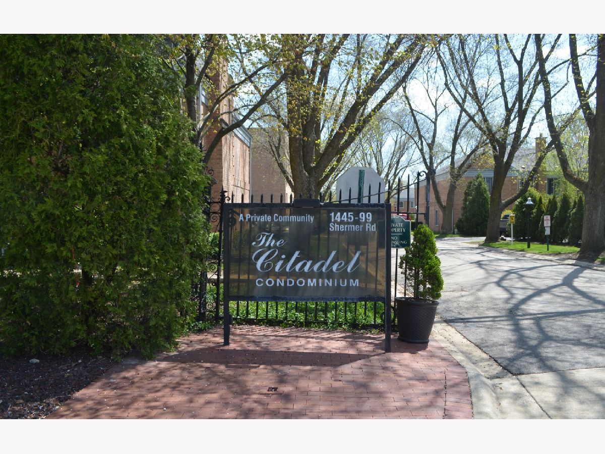 Condominiums Rented Citadel Northbrook Illinois, 1499 Shermer