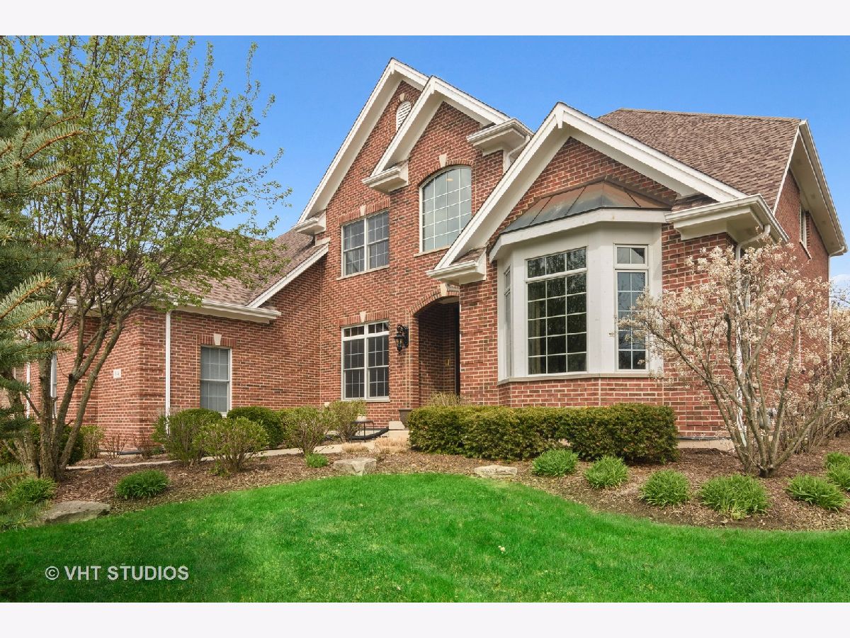 Homes Sold Whispering Creek Lake Zurich Illinois, 914 Lorie