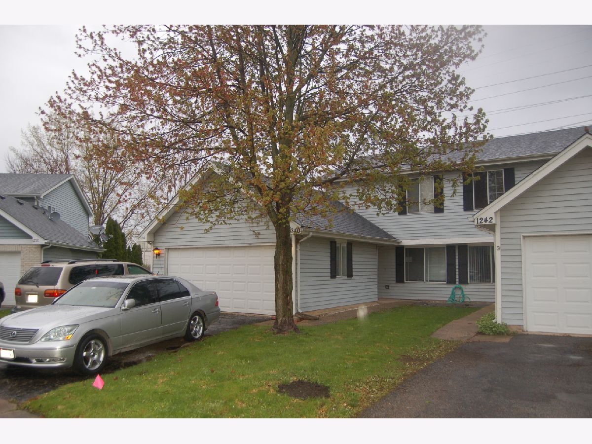 Townhomes Sold Eagle Trace Aurora Illinois, 1240 Andover