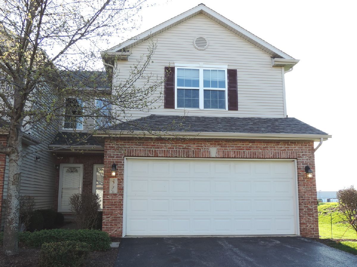 Townhomes Sold Wynstone Village Dekalb Illinois, 275 Bent Grass