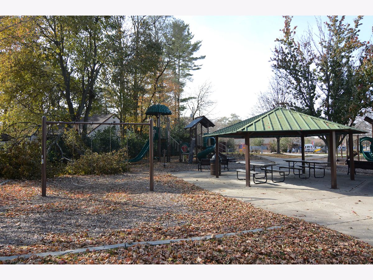 3S110 Timber Drive, Warrenville, Illinois 60555 MLS 10707175