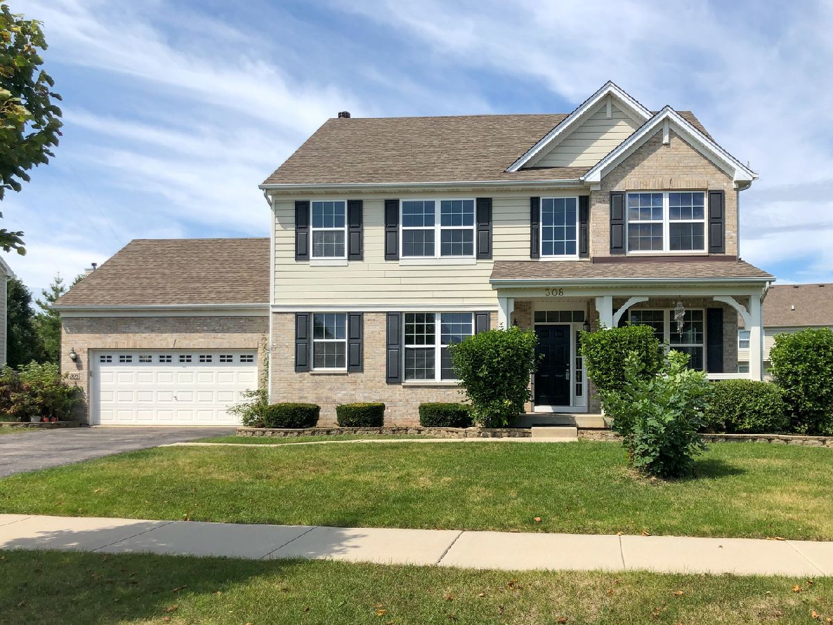 Homes & Townhomes & Condos Rented Shadow Hill Elgin Illinois, 308 Buffalo