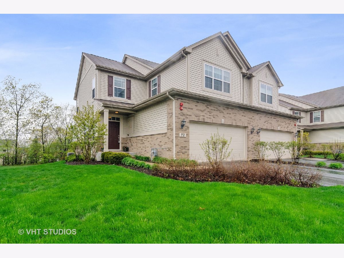 Townhomes Sold Oak Creek North Aurora Illinois, 72 Oak Creek