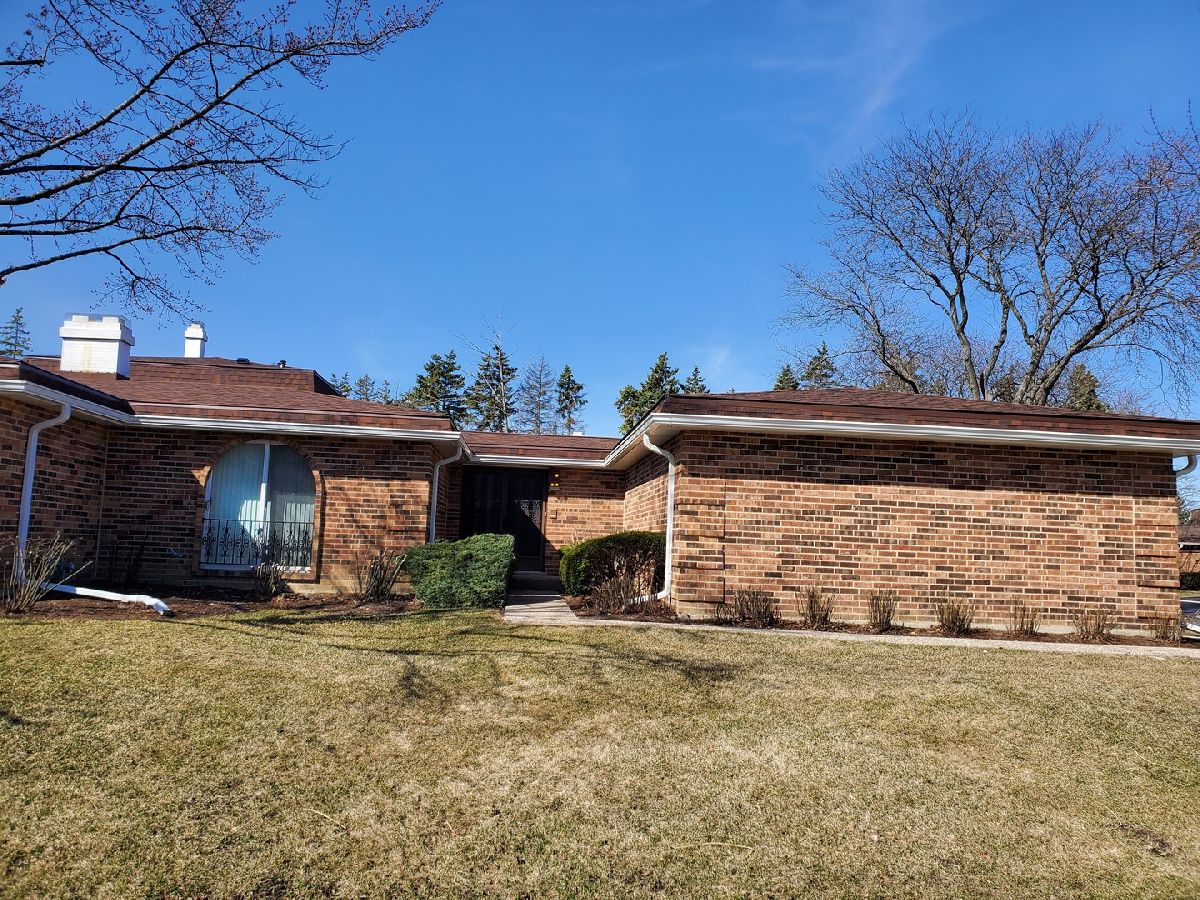 Condos & Townhomes & Homes Sold Villas Salceda Northbrook Illinois, 2540 Salceda