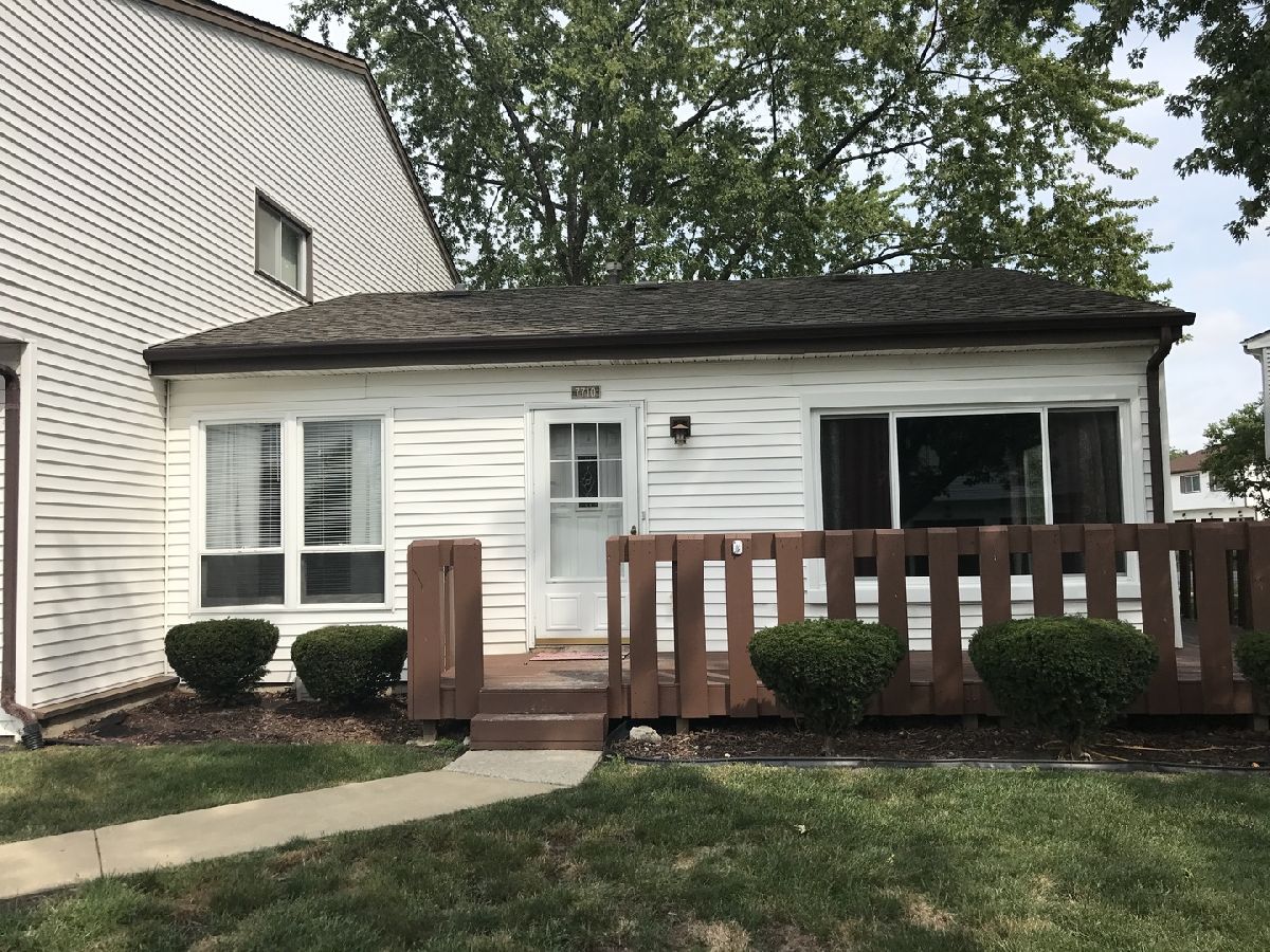 Homes & Townhomes & Condos Rented Frankfort Square Frankfort Illinois, 7710 Grovewood