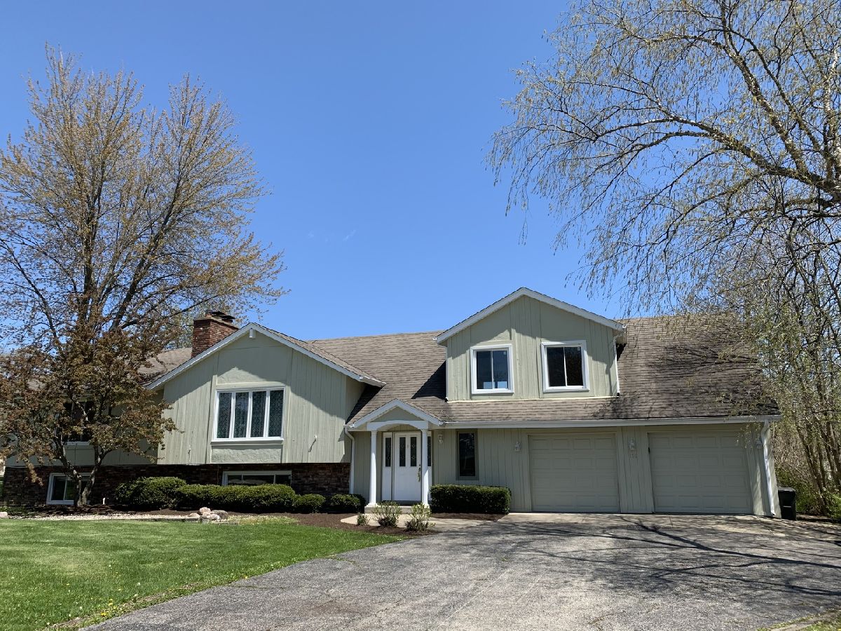 Homes Rented Wyngate Barrington Illinois, 151 Kings Row