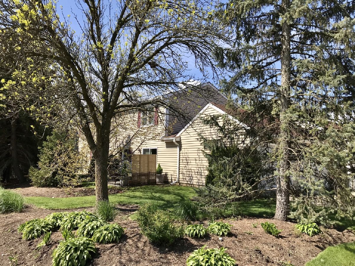 Townhomes & Condos Sold Kensington Court Naperville Illinois, 402 Kensington