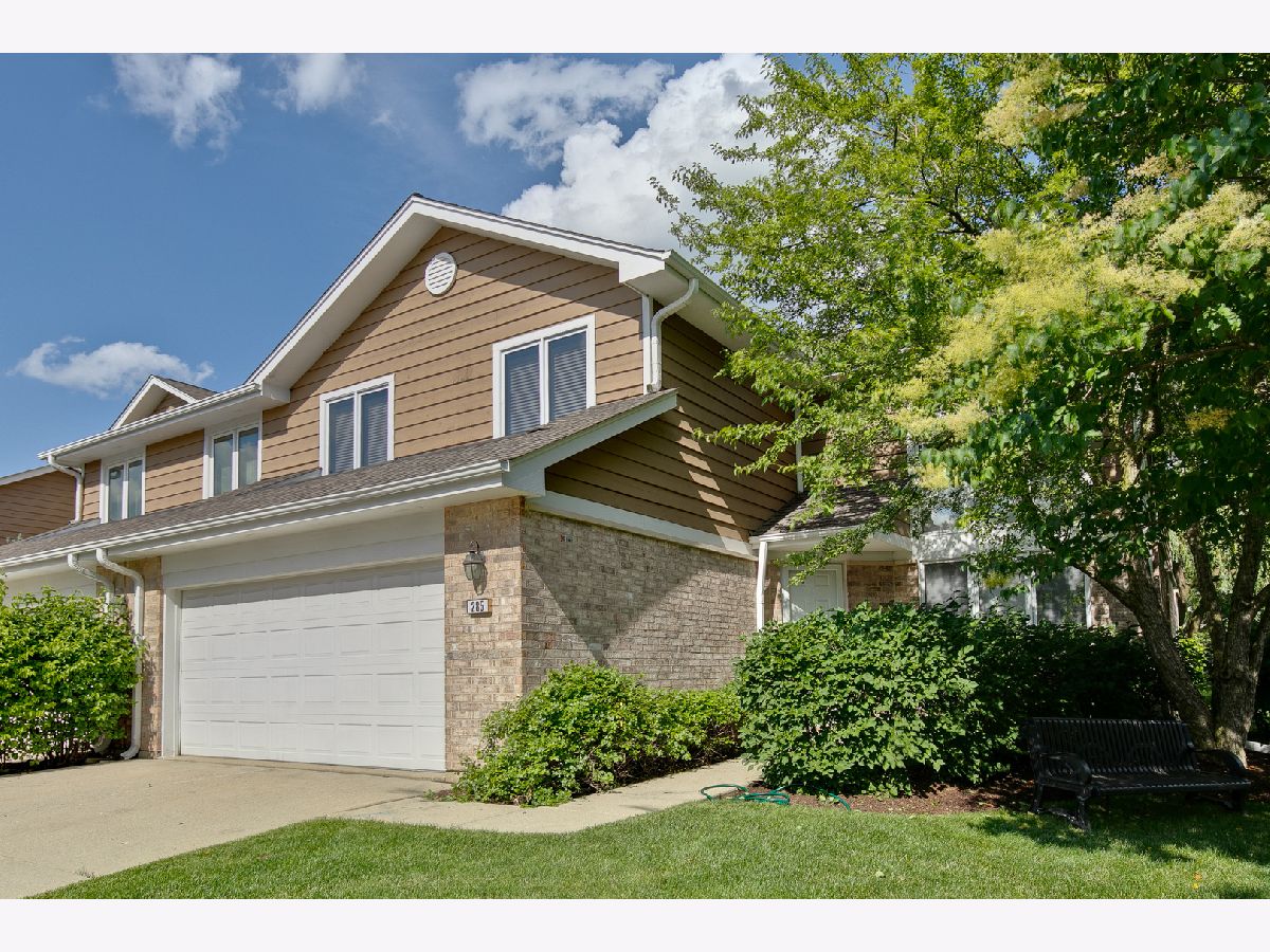 Townhomes Sold Winchester Estates Buffalo Grove Illinois, 285 Brunswick