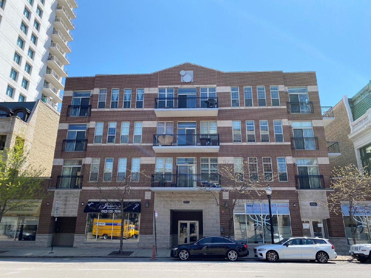 Condominiums Rented Loft Works Chicago Illinois, 1919 Michigan