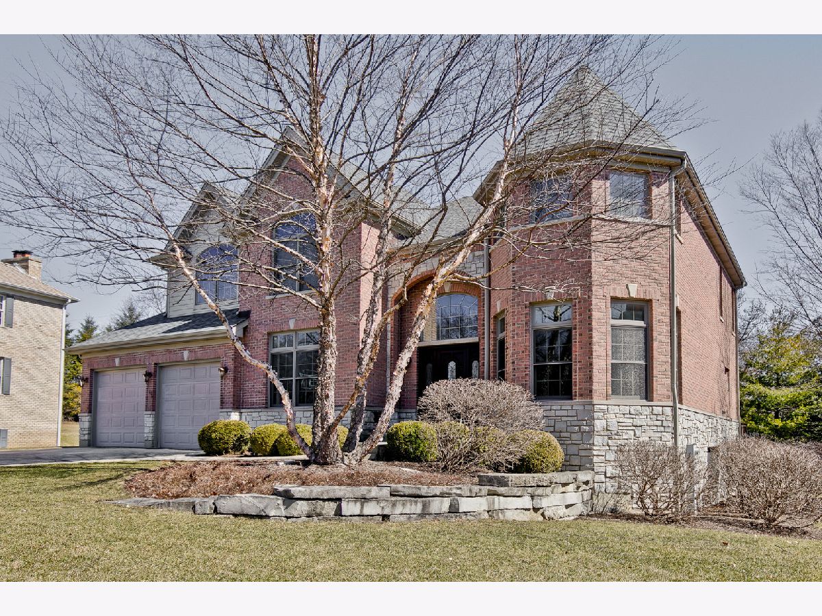 Homes Sold Barrington Court Barrington Illinois, 909 Hampstead