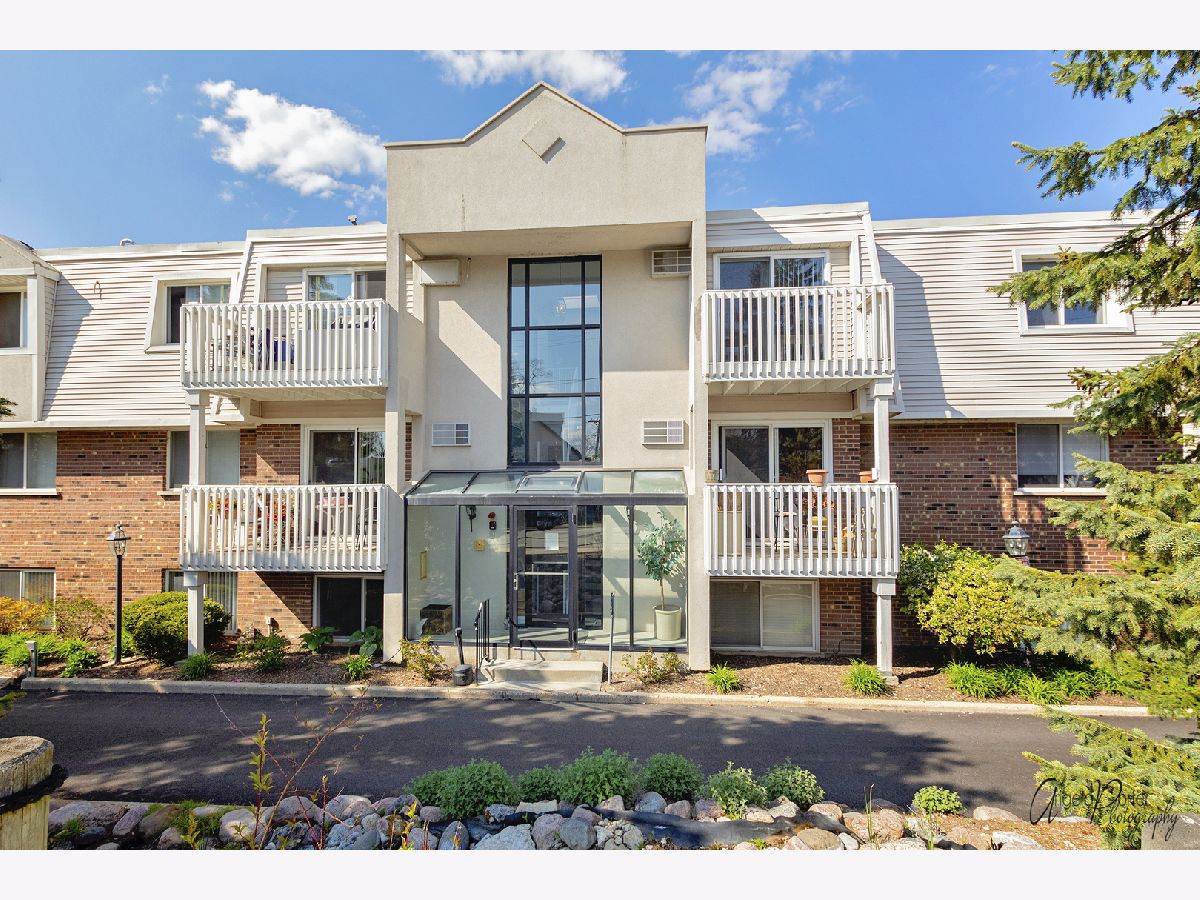 Condominiums Sold Lakeside Condos Wauconda Illinois, 159 Mill