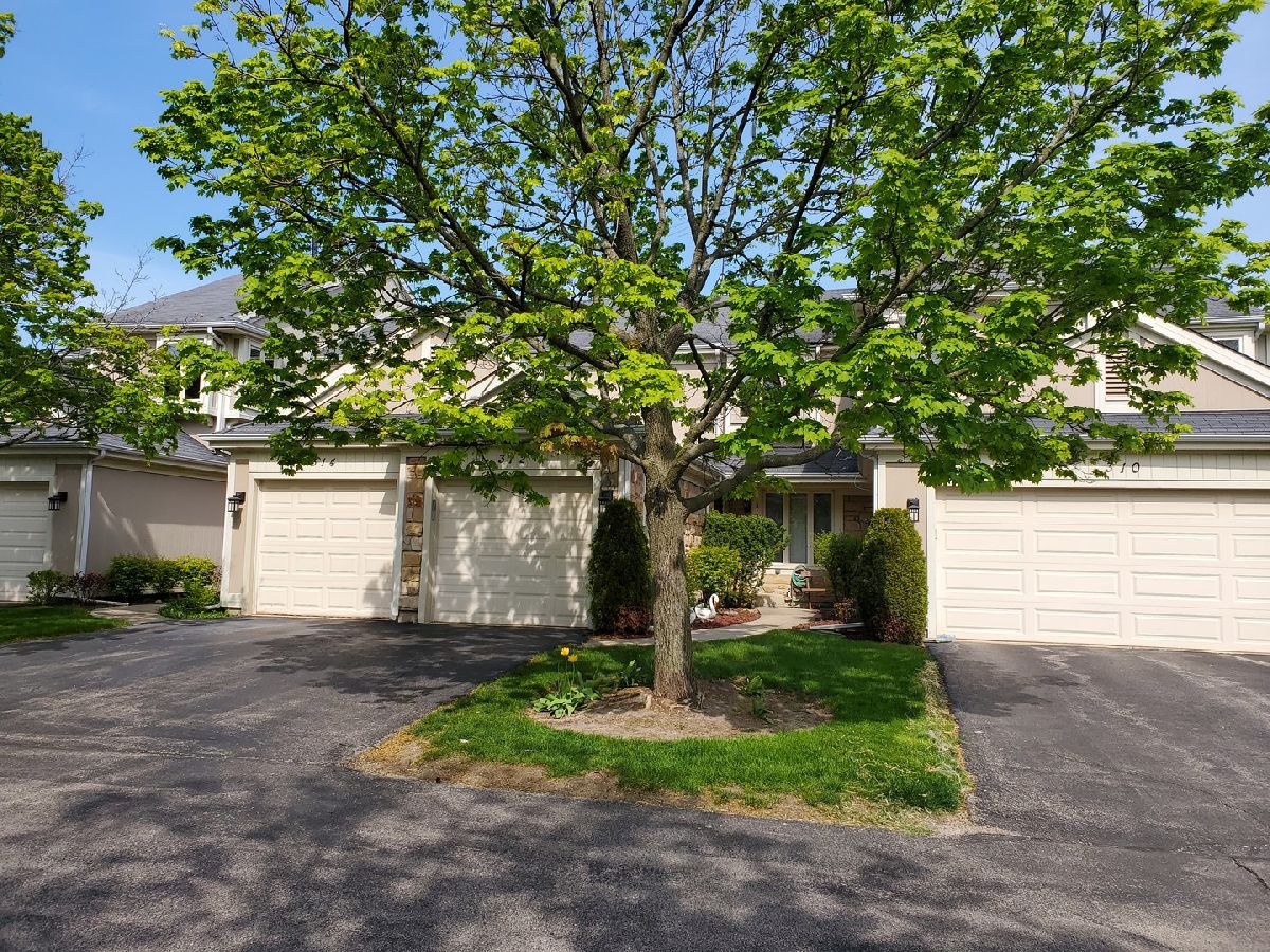 Townhomes Rented Park East Deerfield Illinois, 312 Redwing