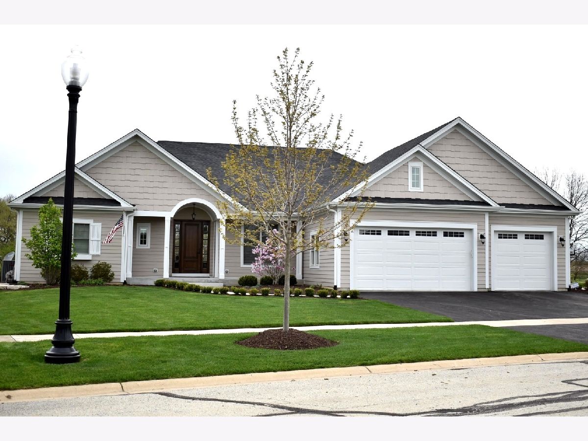 Homes Sold Fox Creek St Charles Illinois, 40W838 Ellis Johnson