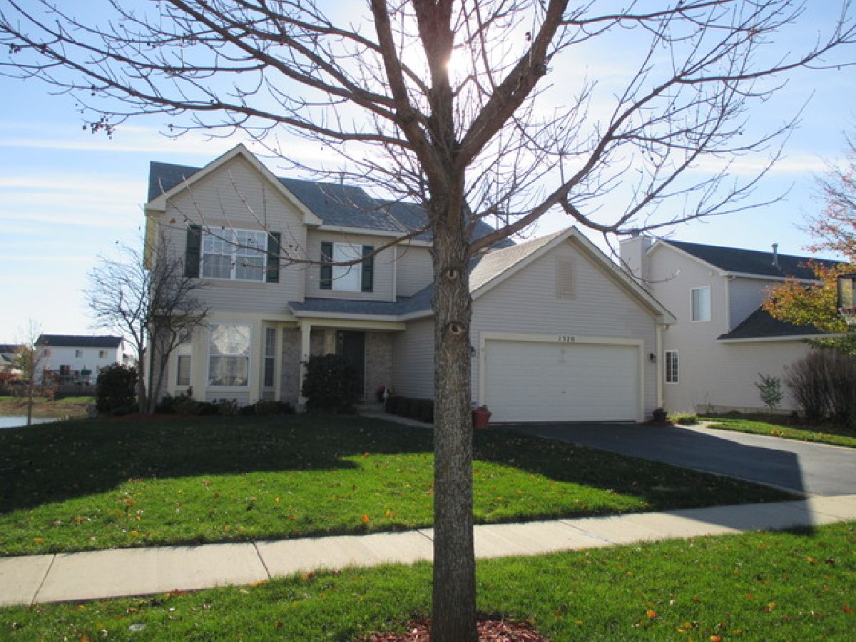 Homes & Townhomes Rented Lakewood Trails Minooka Illinois, 1320 Wabena