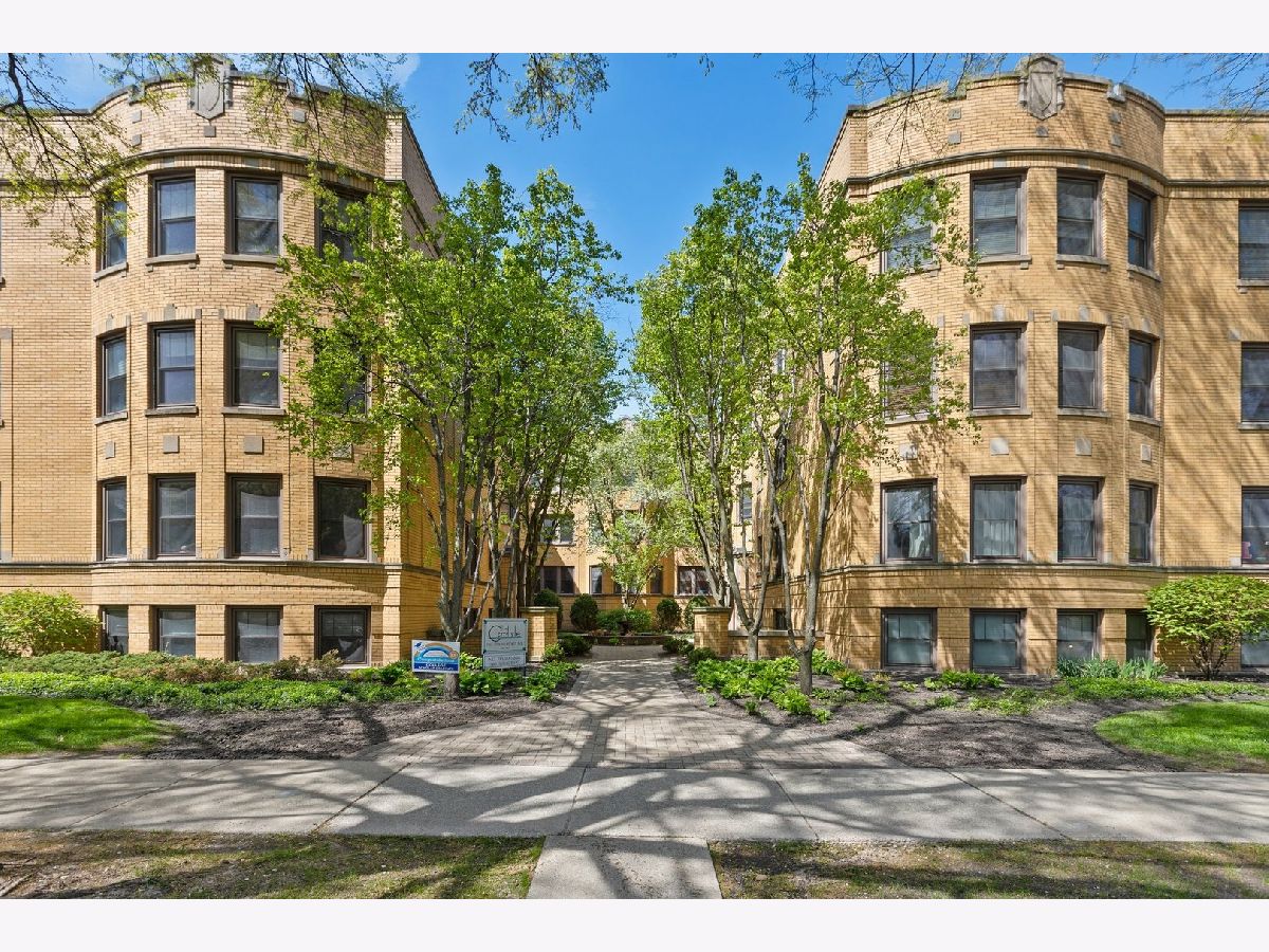 Condominiums Sold The Carlisle Evanston Illinois, 715 Mulford