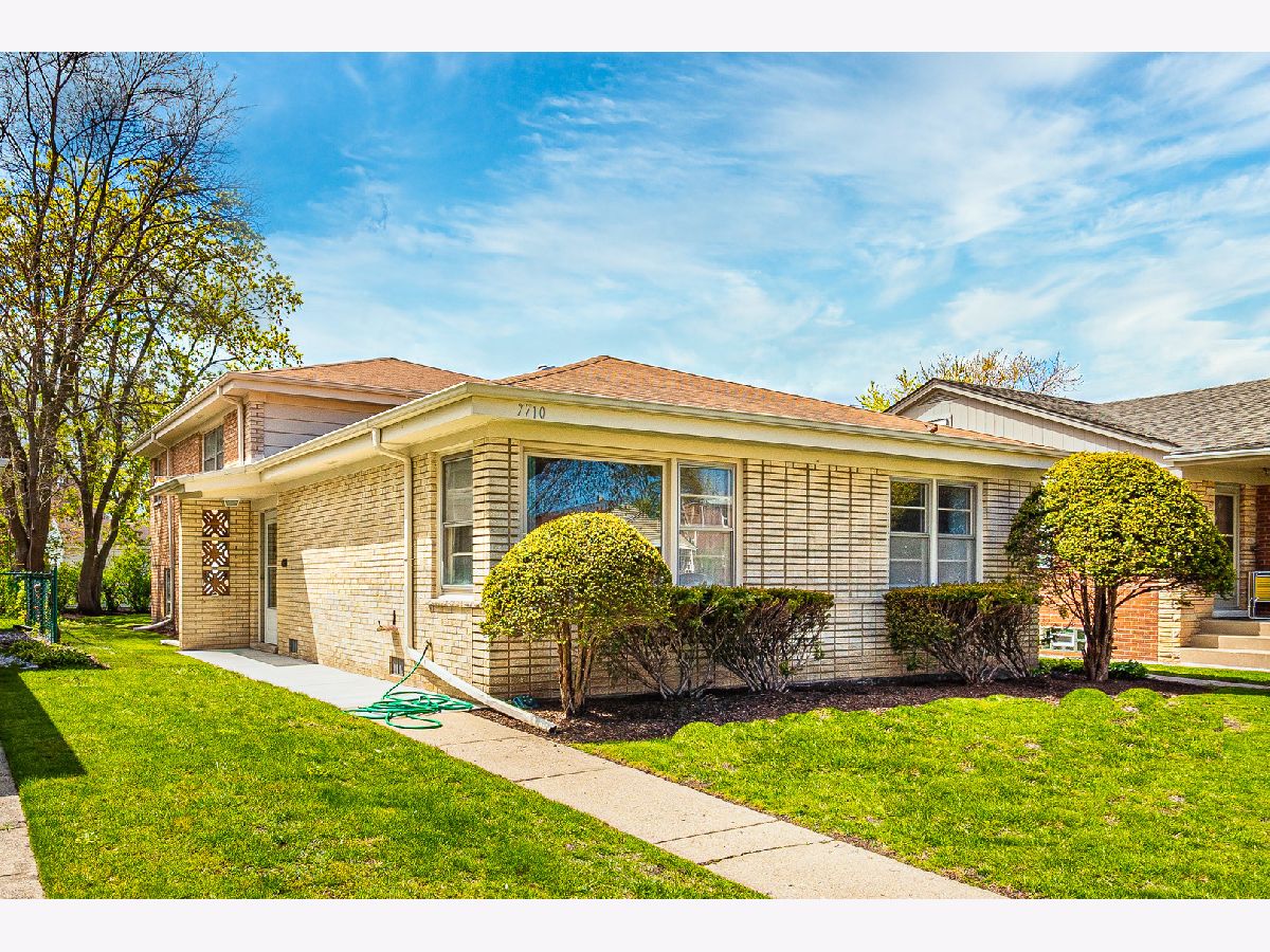 Homes & Condos & Townhomes Sold Oakton Park Skokie Illinois, 7710 Kildare