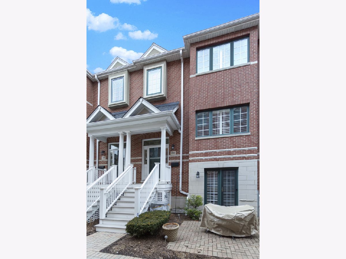 Townhomes & Condos Sold Market Square Elmhurst Illinois, 190 Addison