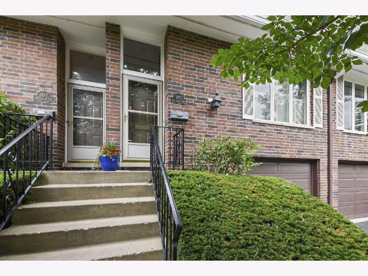 Condos & Townhomes Sold Willow Green Northfield Illinois, 1871 Willowview