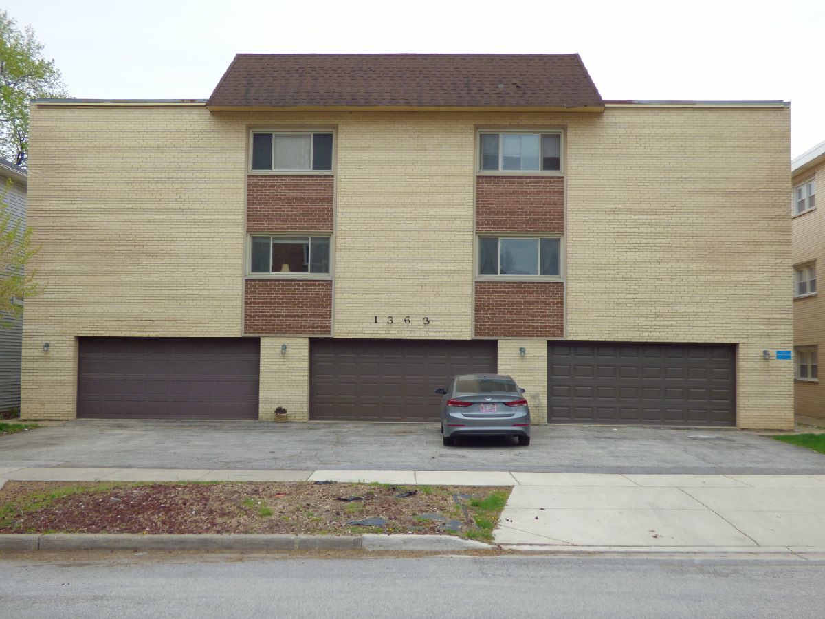 Condominiums Sold Mansard South Des Plaines Illinois, 1363 Perry