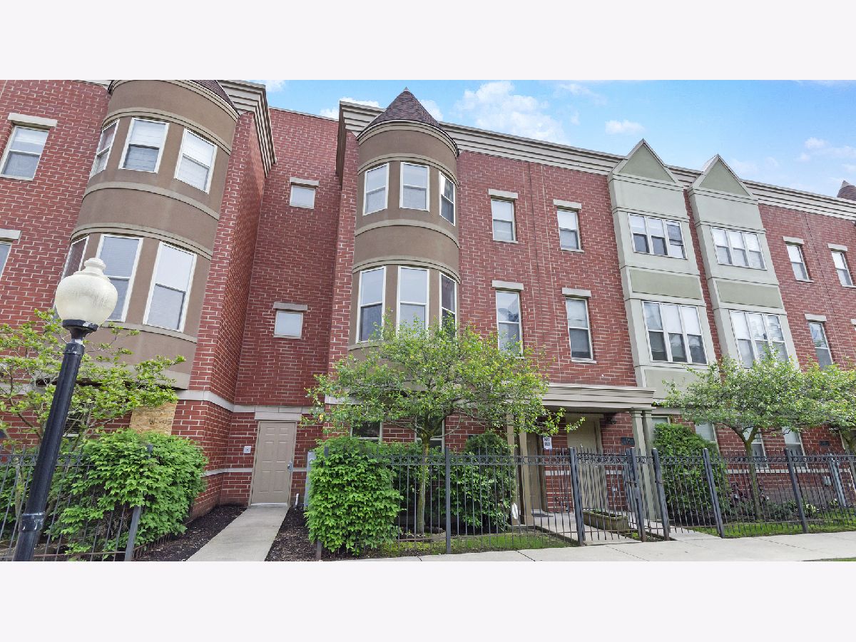 Townhomes & Condos & Homes Sold North Town Village Chicago Illinois, 716 Eastman