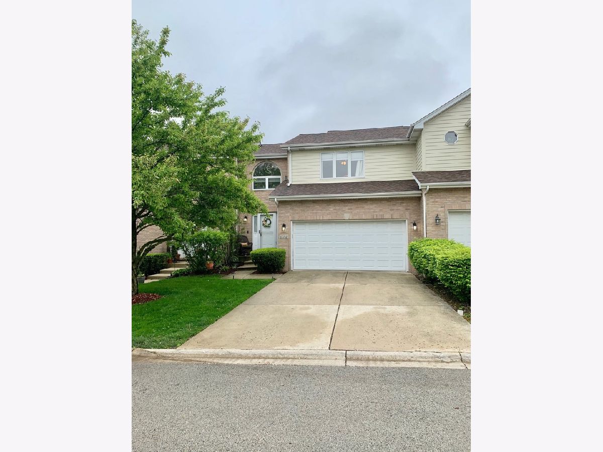 Homes & Townhomes Sold Orland Woods Orland Park Illinois, 17712 Mayher