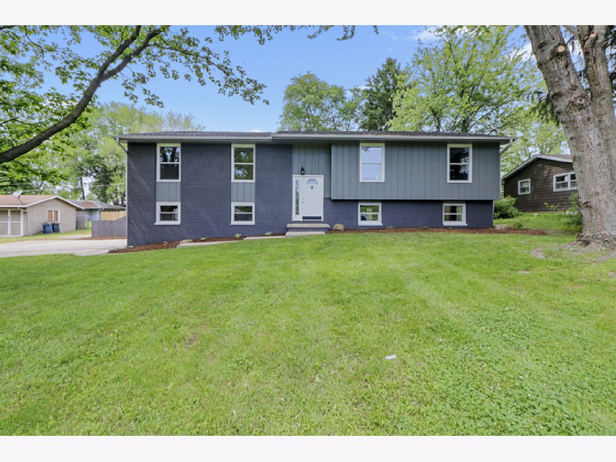 Homes Sold Meadow Lake Mahomet Illinois, 1912 Meadowhill