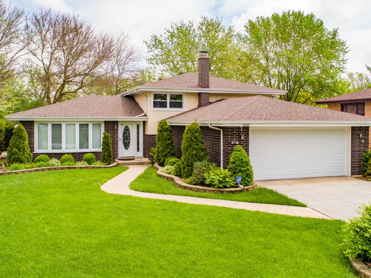 Homes Sold Oakwood Hills Palos Hills Illinois, 10643 Lori