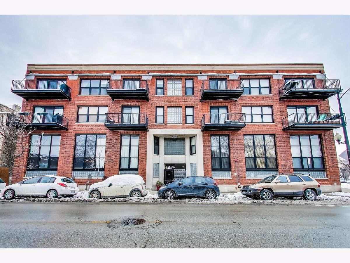 Condos & Townhomes Rented St George Lofts Chicago Illinois, 2161 California