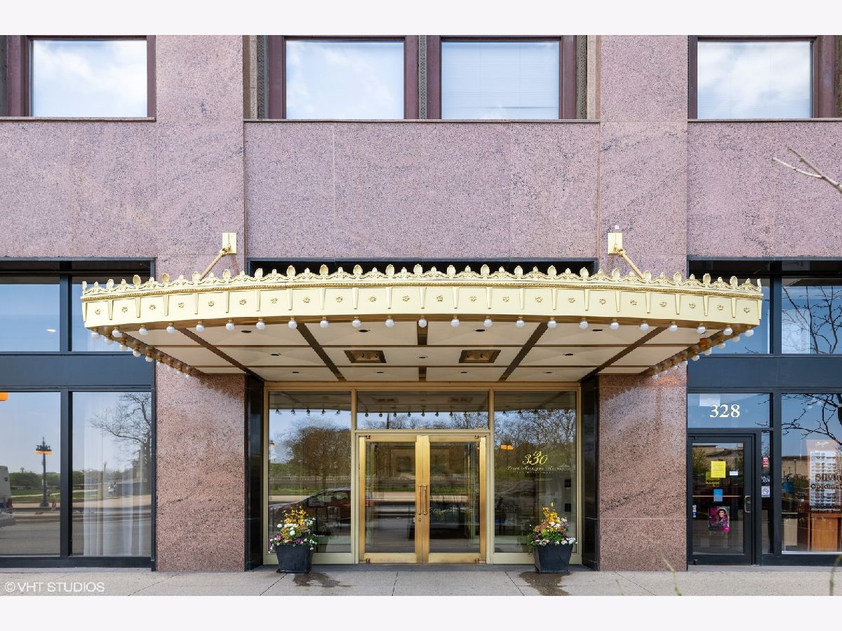 Condos & Townhomes Sold The Residences At 330 Chicago Illinois, 330 Michigan