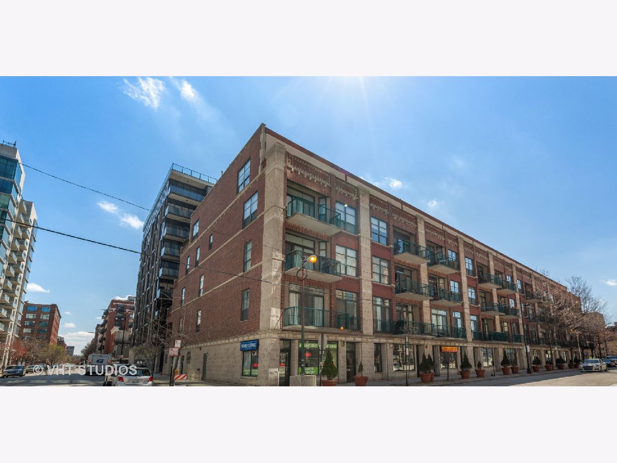 Condominiums Sold Monroe Manor Chicago Illinois, 841 Monroe