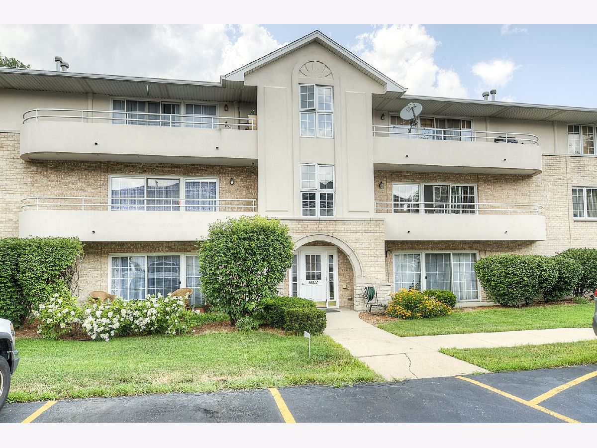 Condominiums Sold Southwest Woods Condos Worth Illinois, 10832 76th