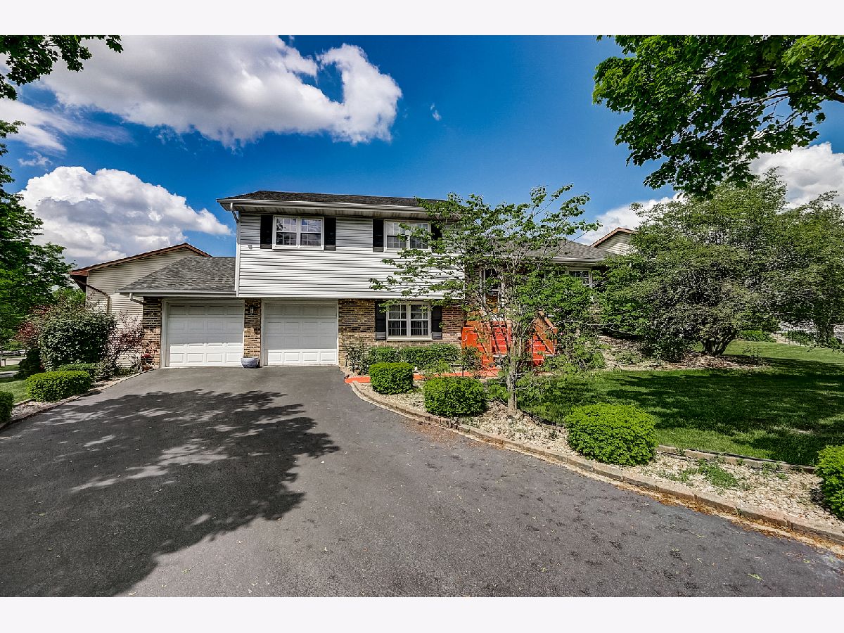 Homes Sold Sycamore Run Westmont Illinois, 424 Beechwood