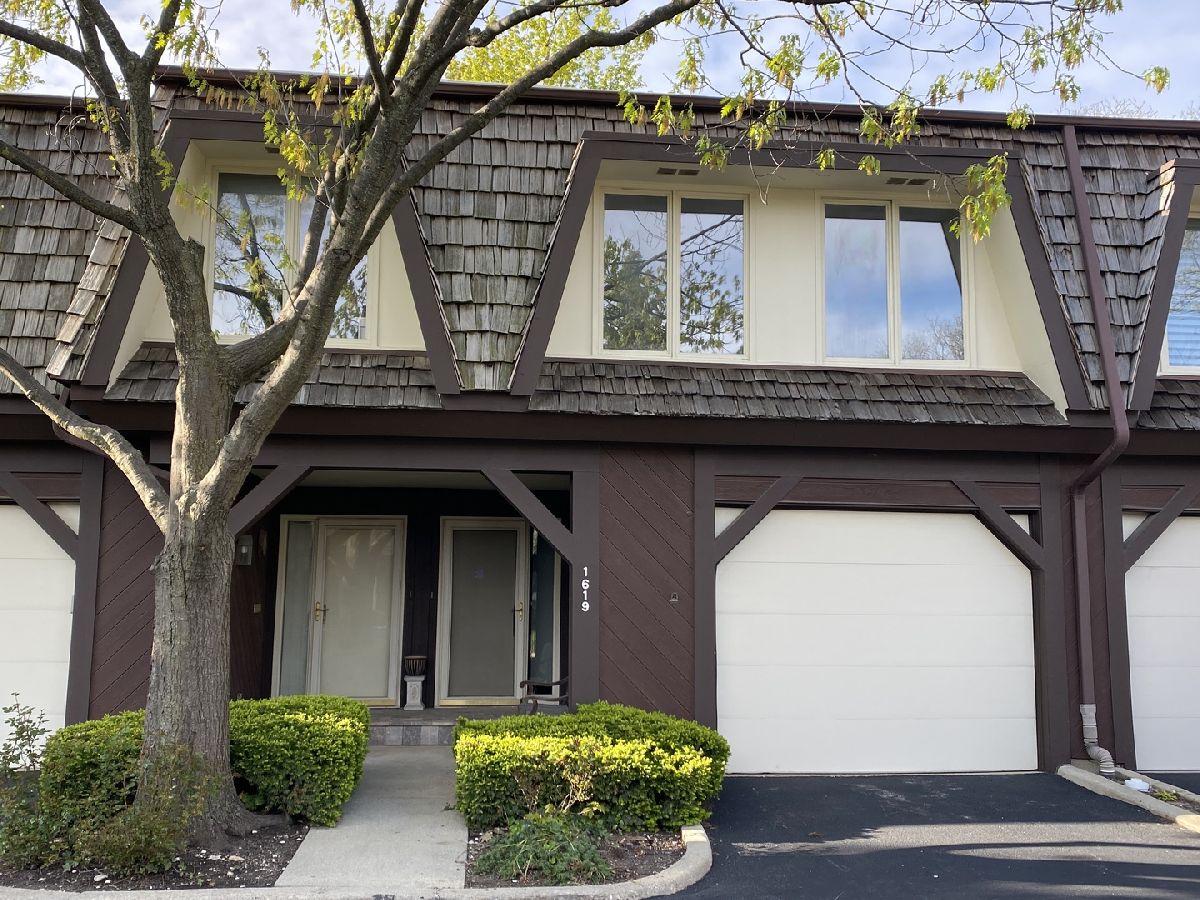 Townhomes Sold Big Oak Glenview Illinois, 1619 Winnetka