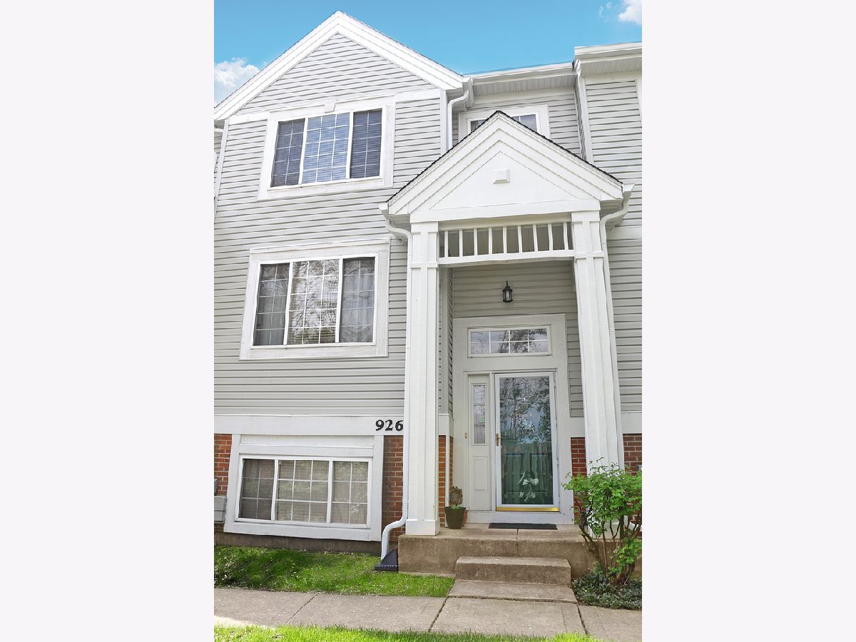 Townhomes Rented Arbor Club Elk Grove Village Illinois, 926 Mayfair