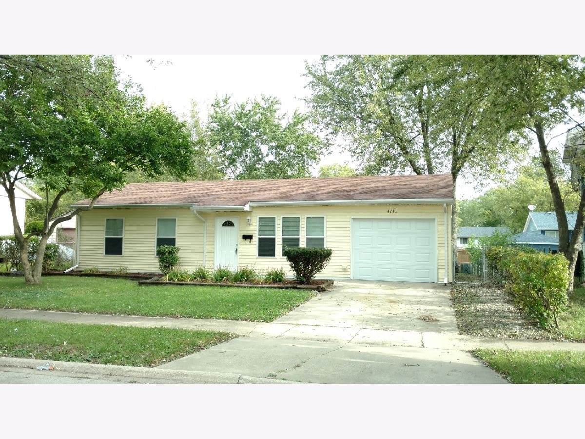 Homes Rented Richton Hills Richton Park Illinois, 4212 Andover