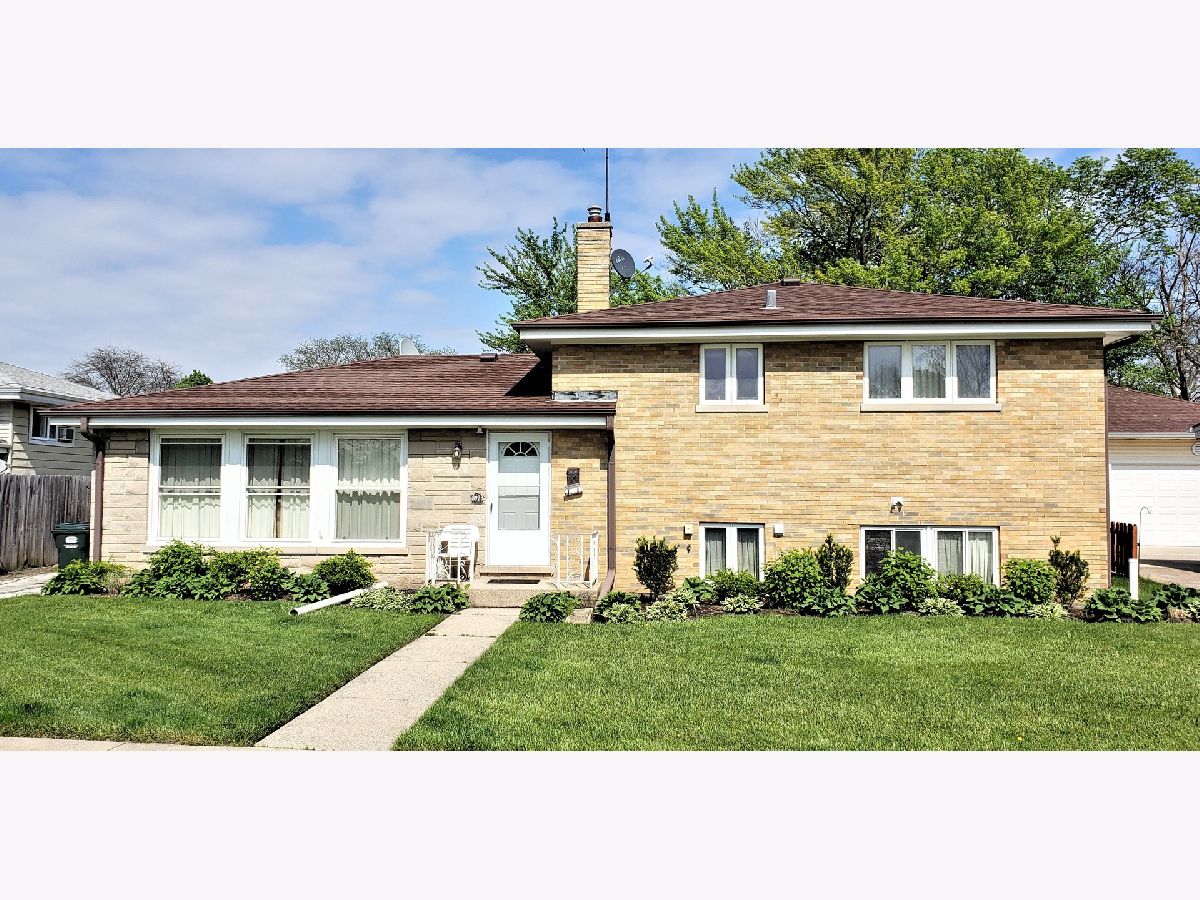 Homes Sold Robbins Meadow Lane Morton Grove Illinois, 8923 Oketo