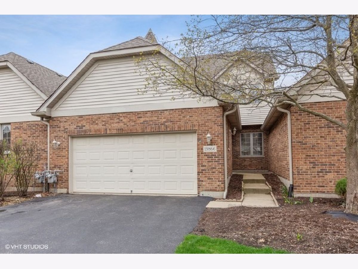 Townhomes Sold Steeples Lemont Illinois, 13866 Steeples