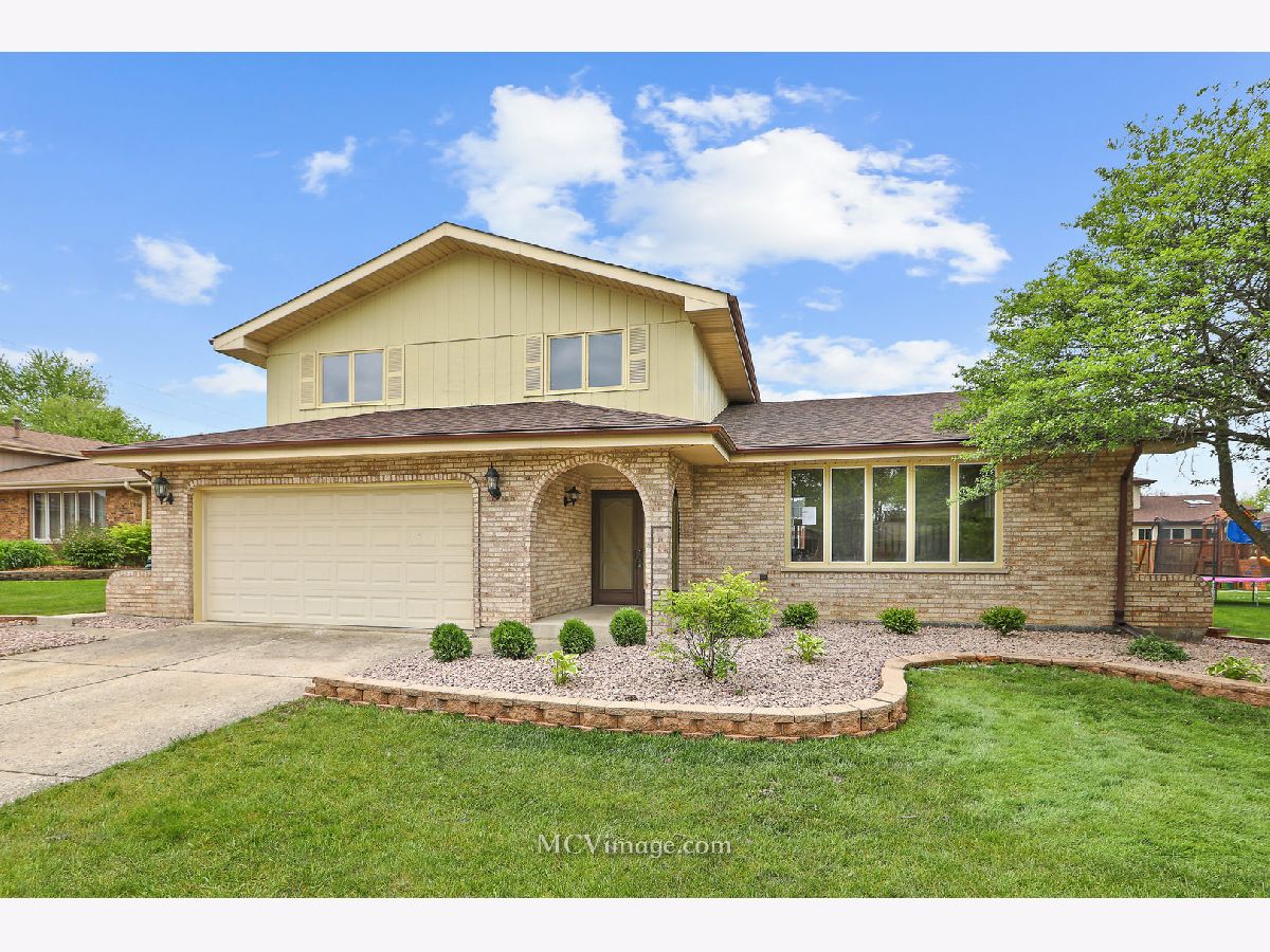 Homes Sold Orland Trails Orland Park Illinois, 13626 Natchez