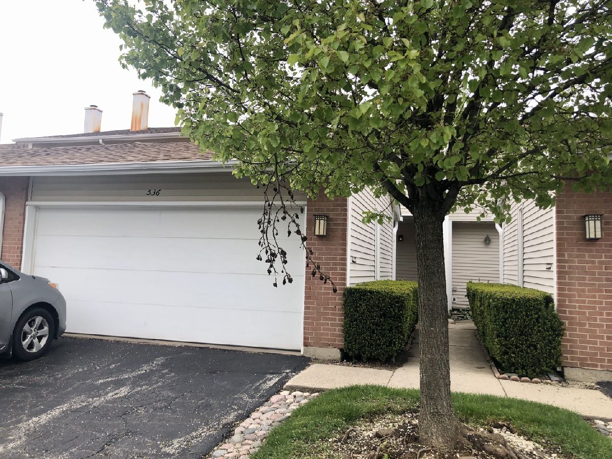 Townhomes & Condos Rented Winston Park North Deerfield Illinois, 536 Hummingbird
