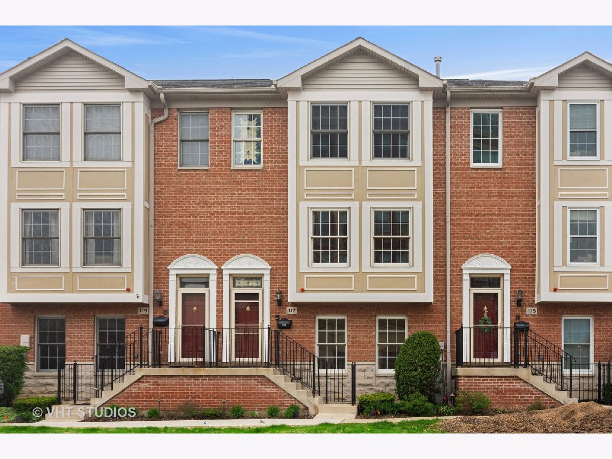 Townhomes Sold Fountain Terrace Arlington Heights Illinois, 117 Sigwalt