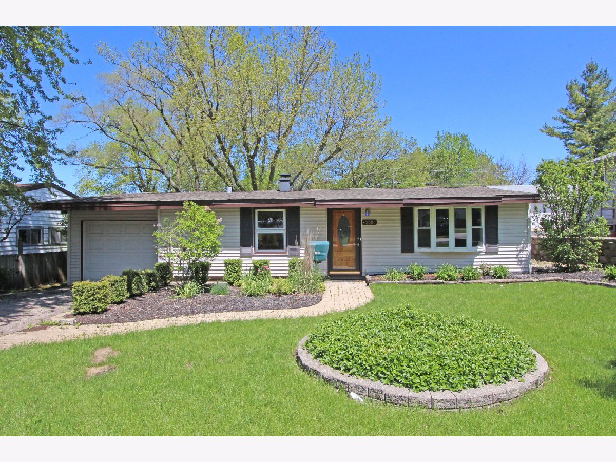 Homes Sold Lake Zurich Highlands Lake Zurich Illinois, 230 Prairie