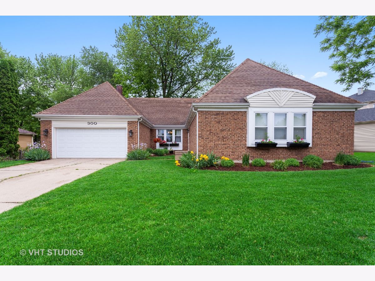 Homes Sold Amberwood Aurora Illinois, 300 Mayfair