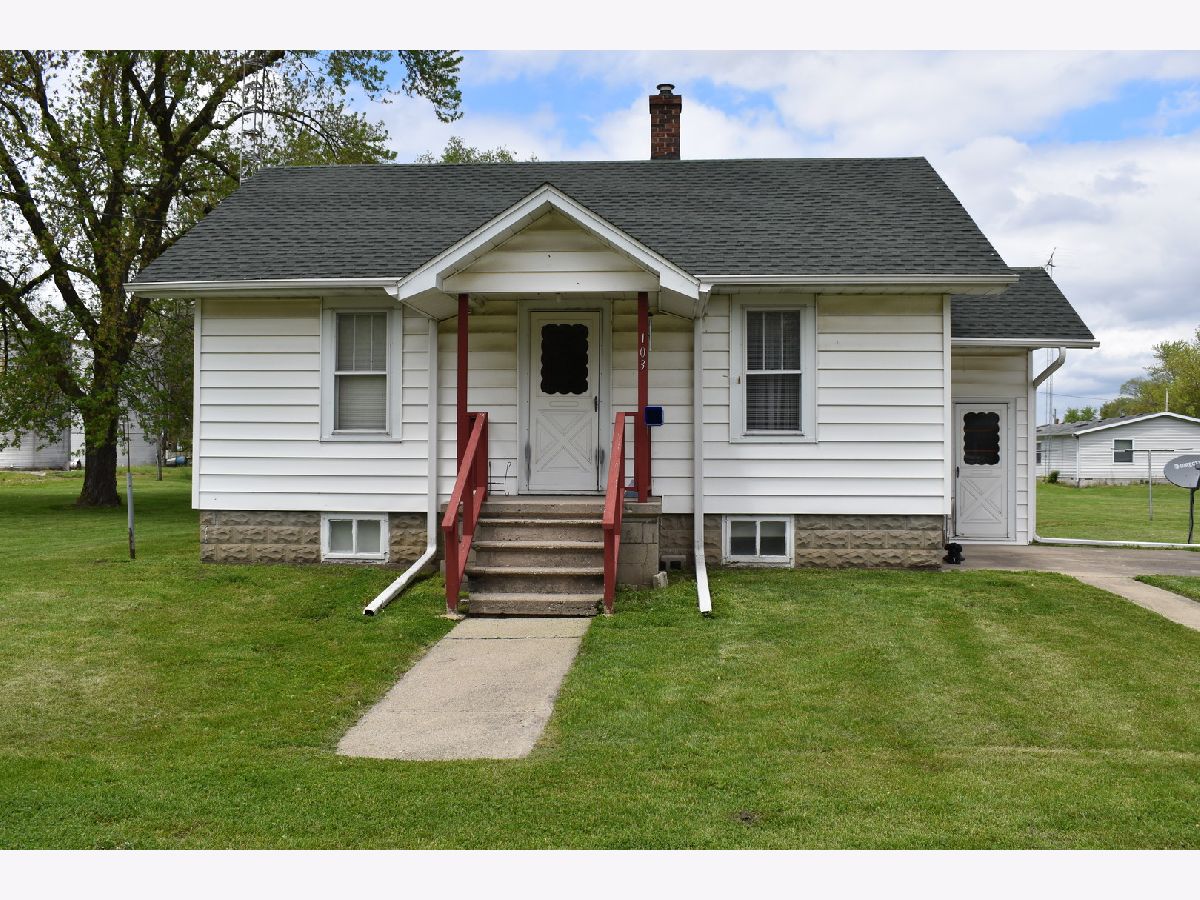  Sold Papineau Illinois, 103 Grant