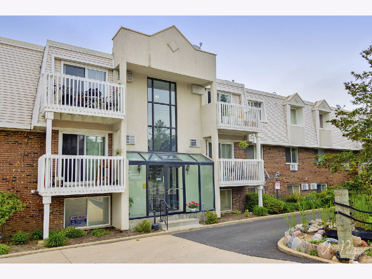 Condominiums Sold Lakeside Condos Wauconda Illinois, 155 Mill