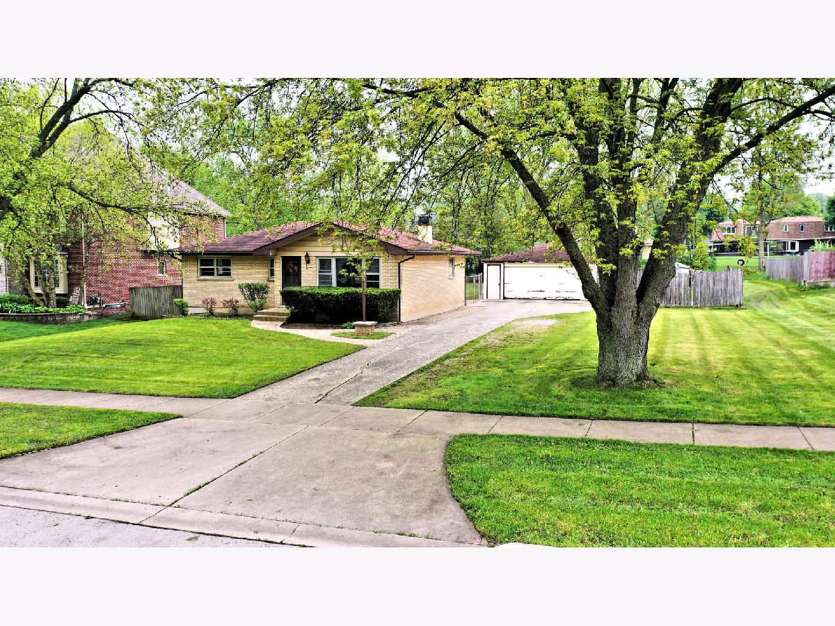 Homes Sold Roselle Countryside Roselle Illinois, 23W737 Maple