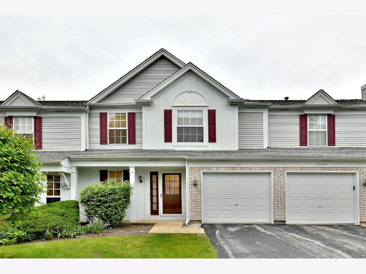 Townhomes Sold Victoria Ridge Downers Grove Illinois, 1908 Hastings