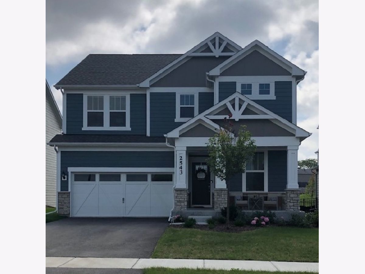 Homes Sold Hobson Hill Woodridge Illinois, 2543 Leander
