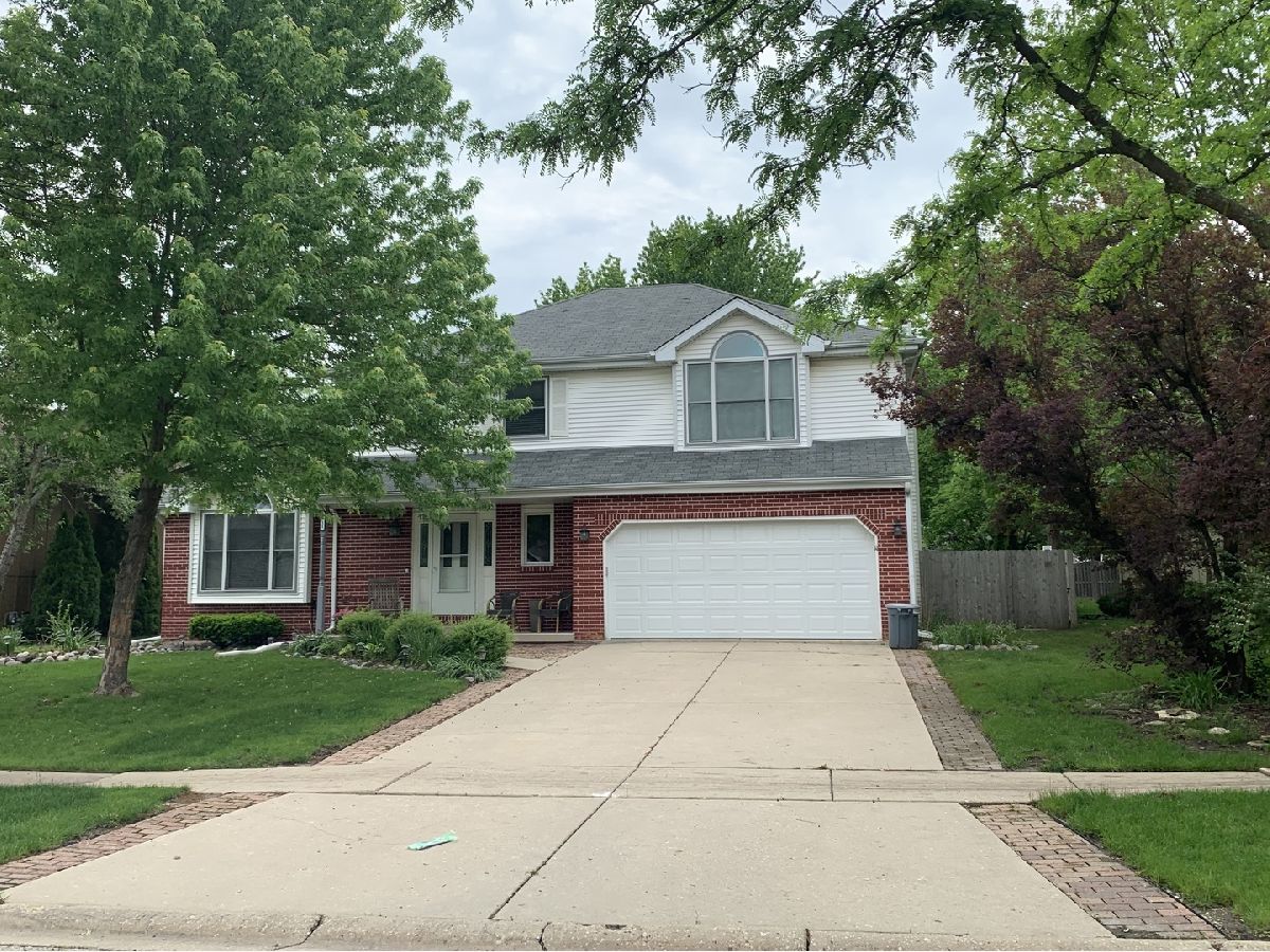 Homes Sold Picardy Joliet Illinois, 2911 Vimy Ridge