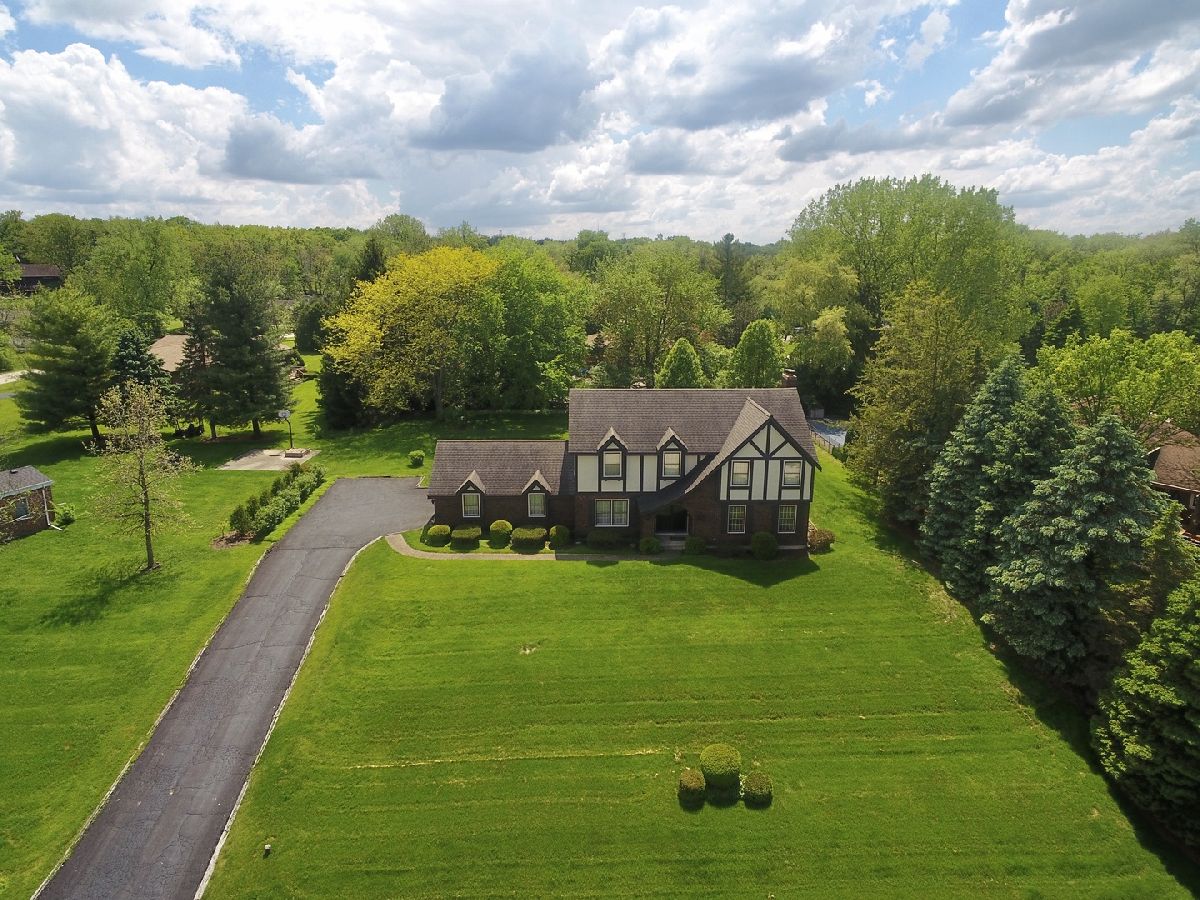 Homes Sold Long Run Acres Homer Glen Illinois, 15121 Creek View
