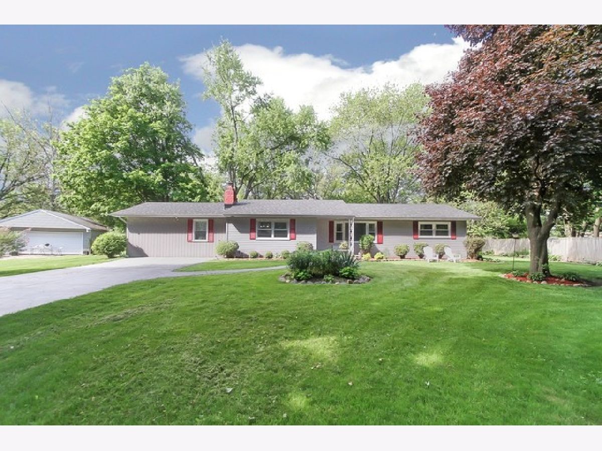 Homes Sold Batavia Highlands Batavia Illinois, 1337 Thoria
